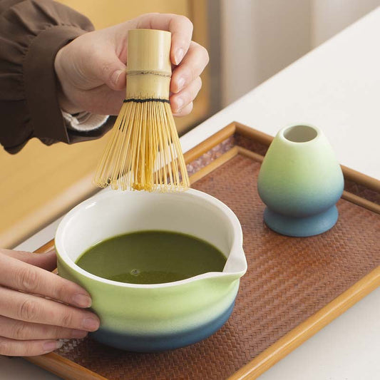 The Mist Horizon Gradient Matcha Whisking Set